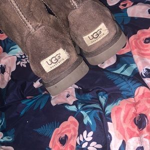UGG BOOTS women’s 8